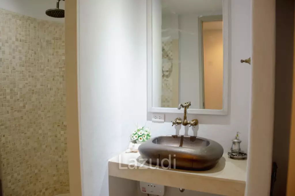 CHELONA : Luxurious 2 Bed Beachfront Condo at Khao Tao