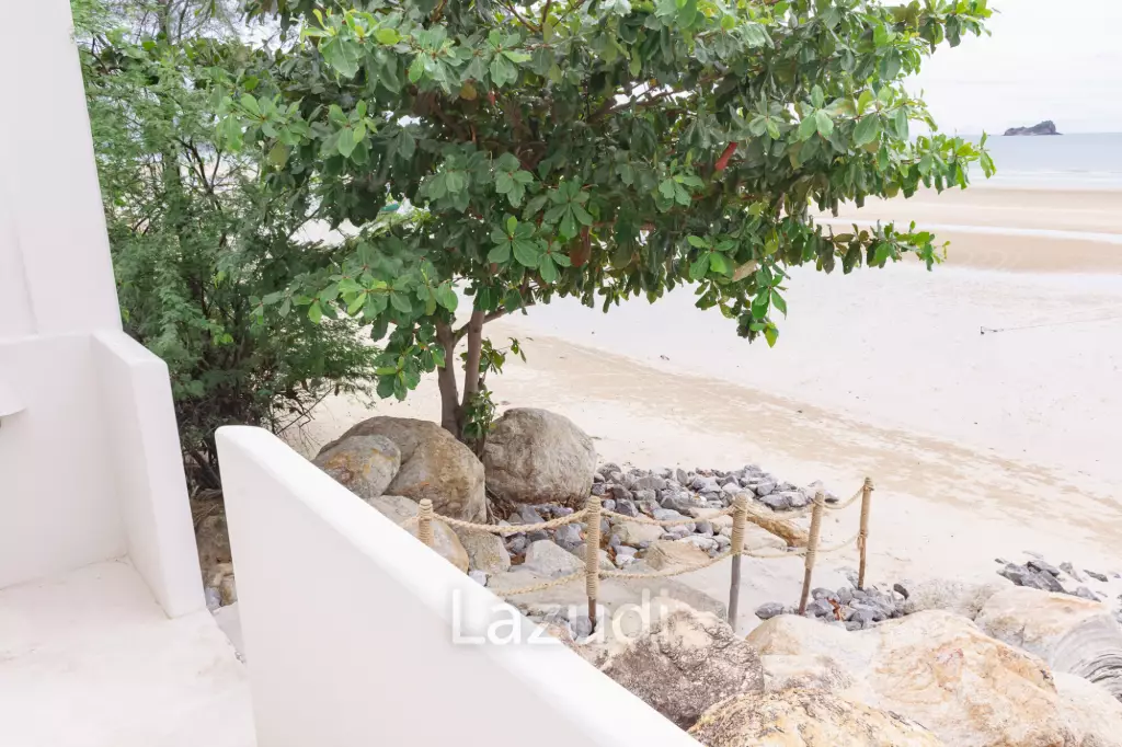 CHELONA : Luxurious 2 Bed Beachfront Condo at Khao Tao