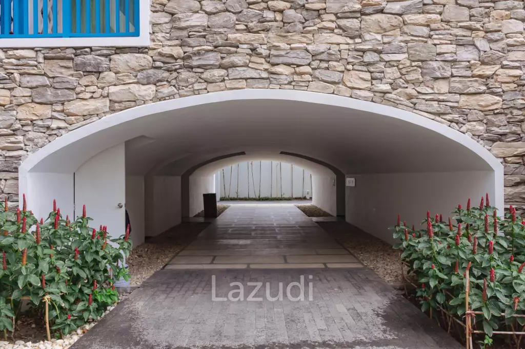 CHELONA : Luxurious 2 Bed Beachfront Condo at Khao Tao