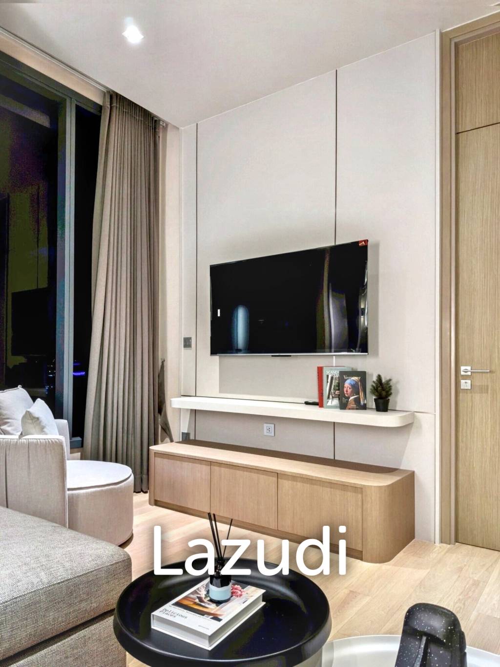 1 Bed 1 Bath 45 SQ.M The ESSE Asoke