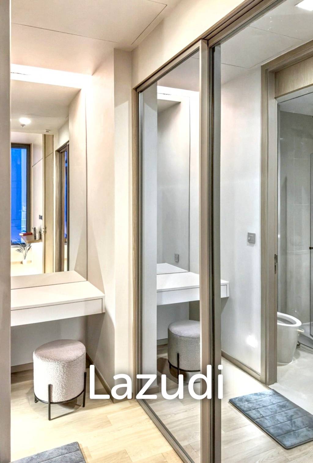 1 Bed 1 Bath 45 SQ.M The ESSE Asoke