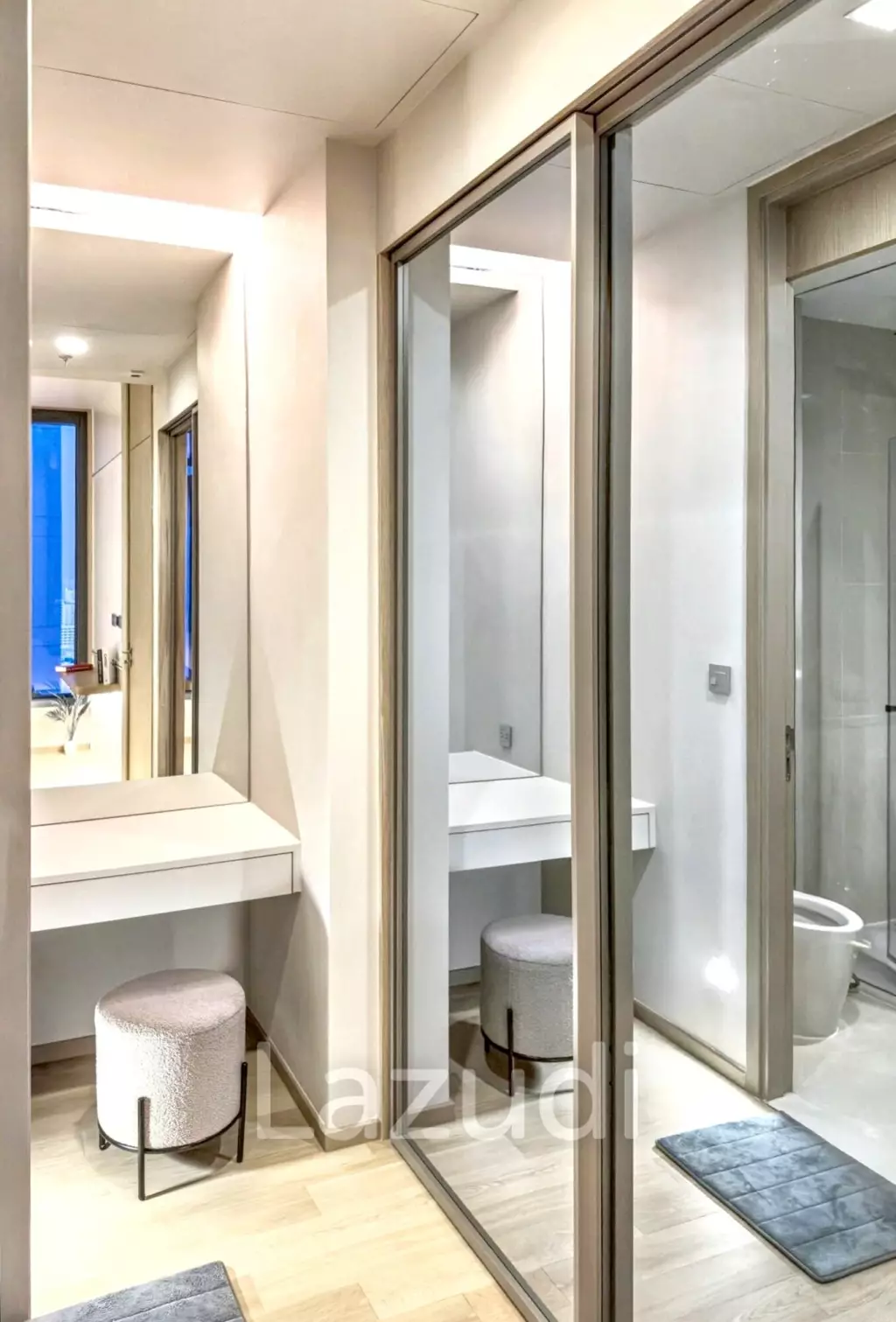 1 Bed 1 Bath 45 SQ.M The ESSE Asoke