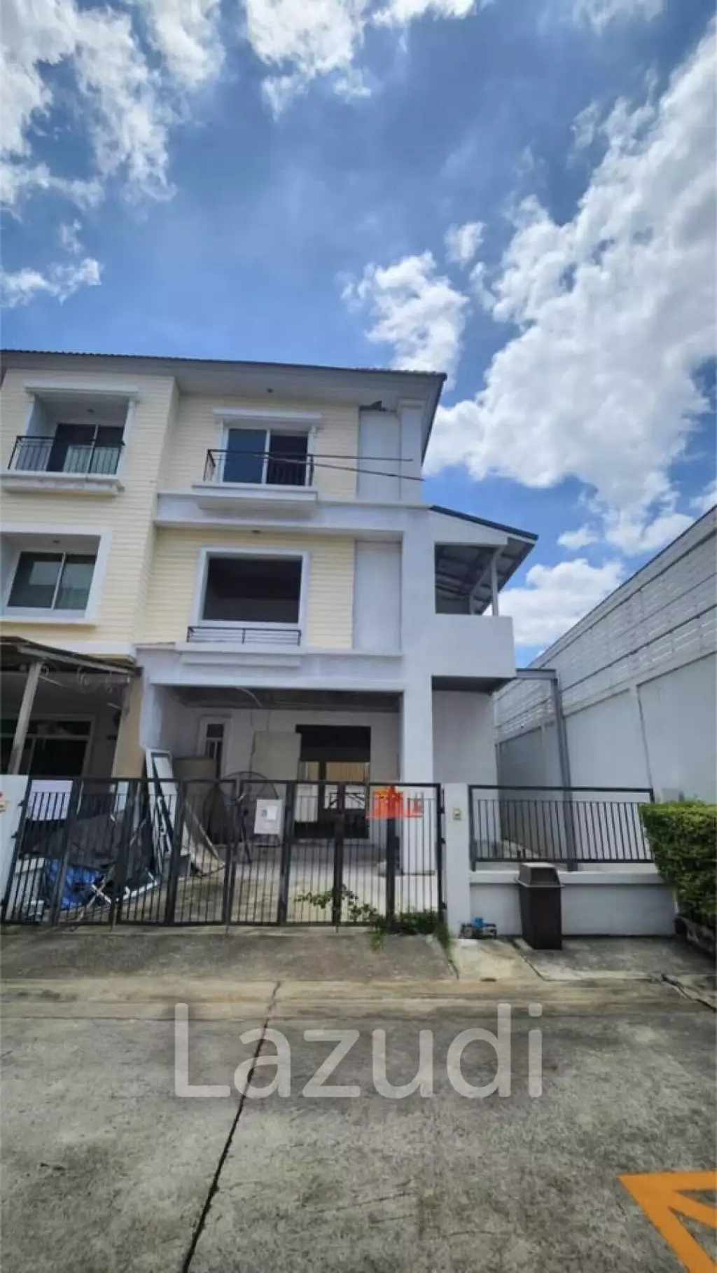 4-Bedroom 3 bathroom Detached House at Grandity @ Satupradit