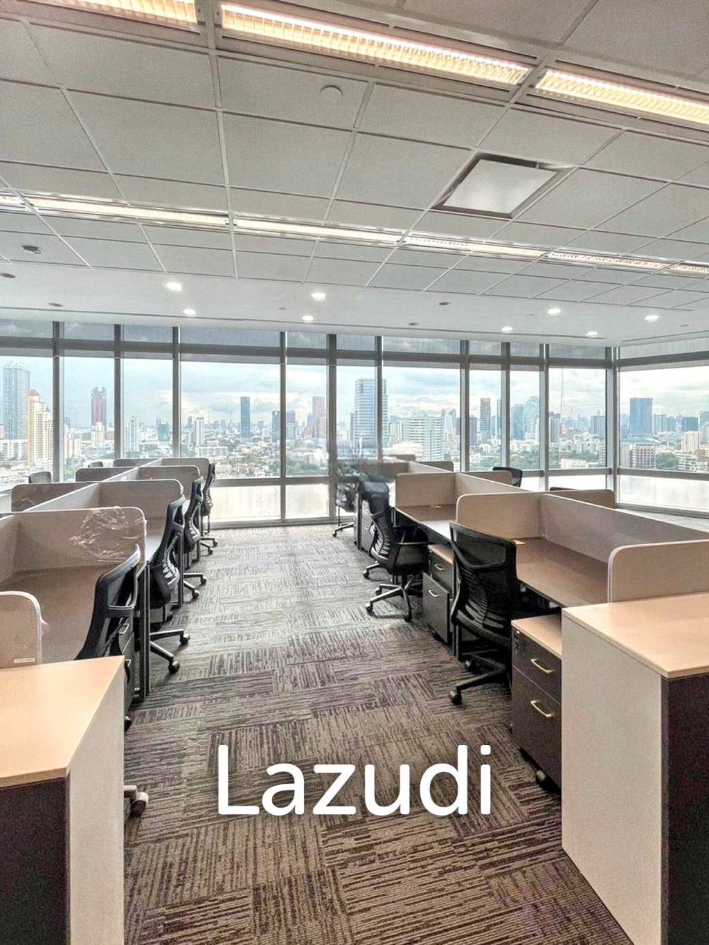 6 Bathrooms office tower for rent at Tipco Tower