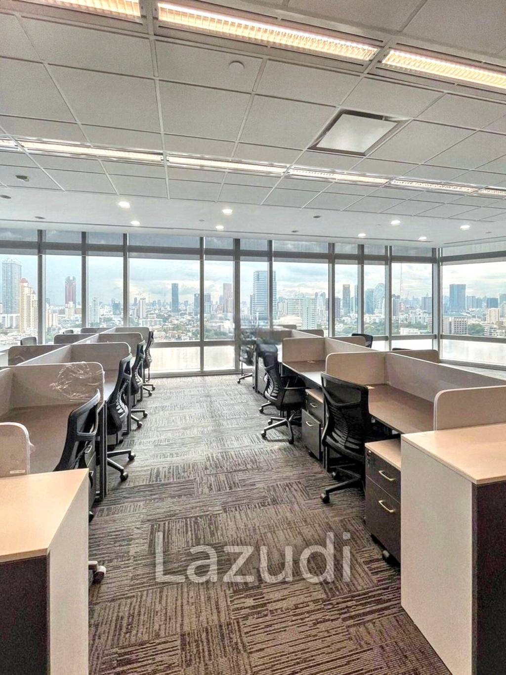 6 Bathrooms office tower for rent at Tipco Tower