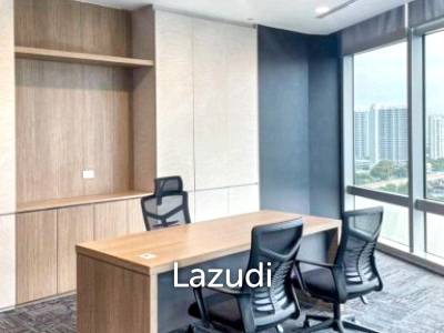 6 Bathrooms office tower for rent at Tipco Tower