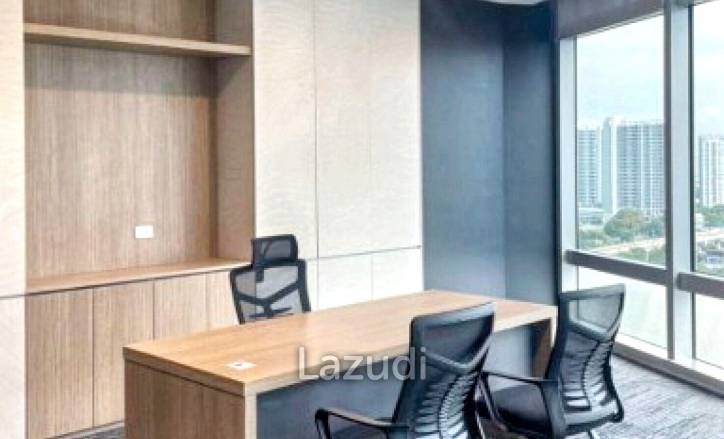 6 Bathrooms office tower for rent at Tipco Tower