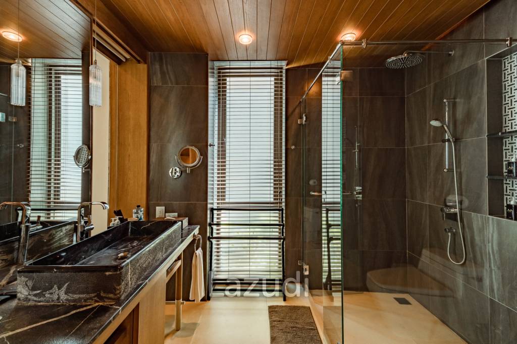 Elegant 5-Bedroom Baba Beachfront Villa with Pool and Tropical Garden | Natai Beach