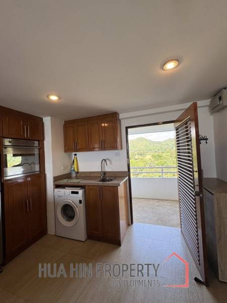 MILFORD PARADISE  HUA HIN : 2 bed beachfront condo with sea views