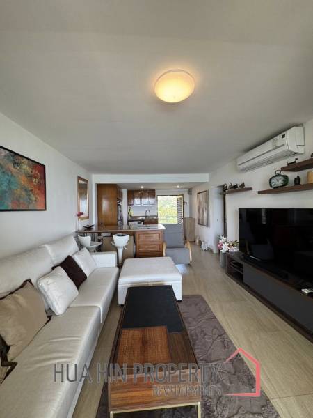 MILFORD PARADISE  HUA HIN : 2 bed beachfront condo with sea views