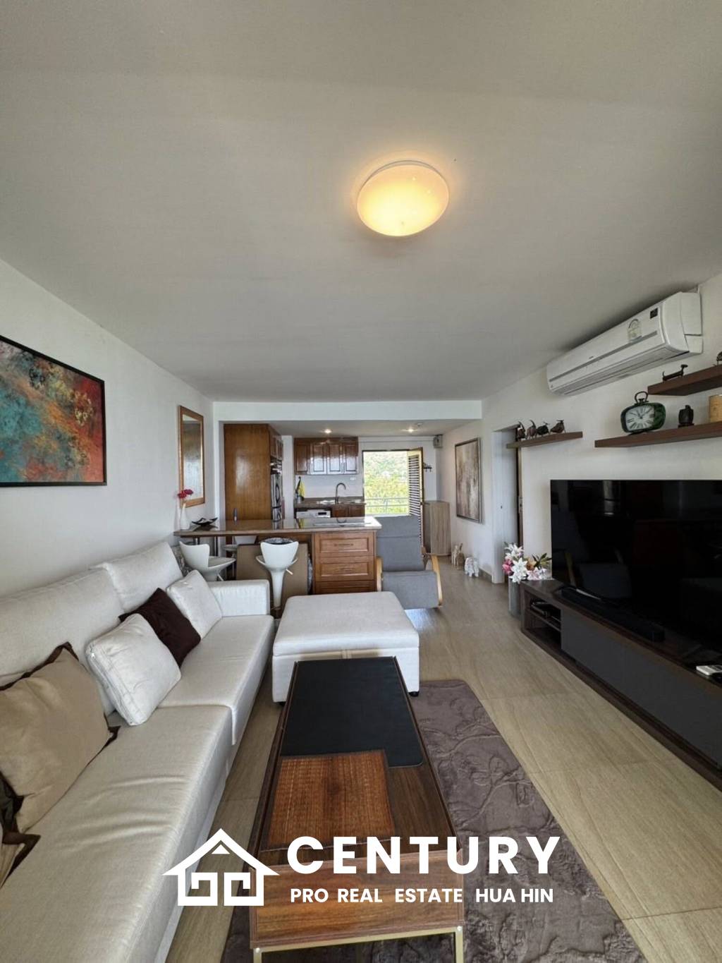 MILFORD PARADISE  HUA HIN : 2 bed beachfront condo with sea views