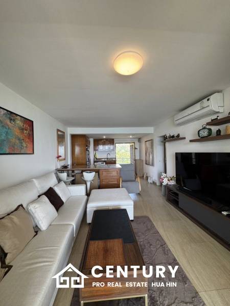 MILFORD PARADISE  HUA HIN : 2 bed beachfront condo with sea views