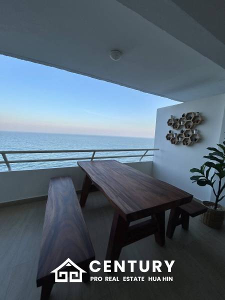MILFORD PARADISE  HUA HIN : 2 bed beachfront condo with sea views