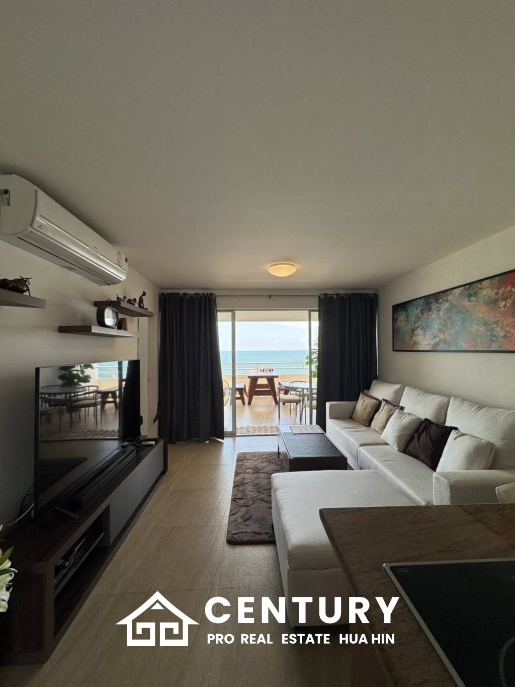 MILFORD PARADISE  HUA HIN : 2 bed beachfront condo with sea views