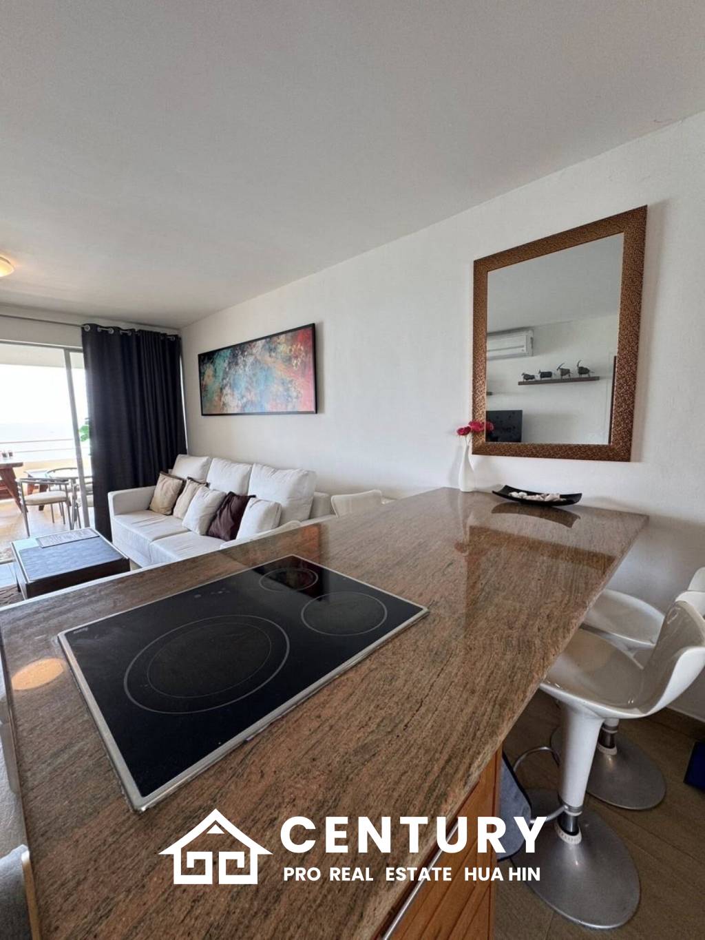 MILFORD PARADISE  HUA HIN : 2 bed beachfront condo with sea views