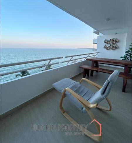 MILFORD PARADISE  HUA HIN : 2 bed beachfront condo with sea views