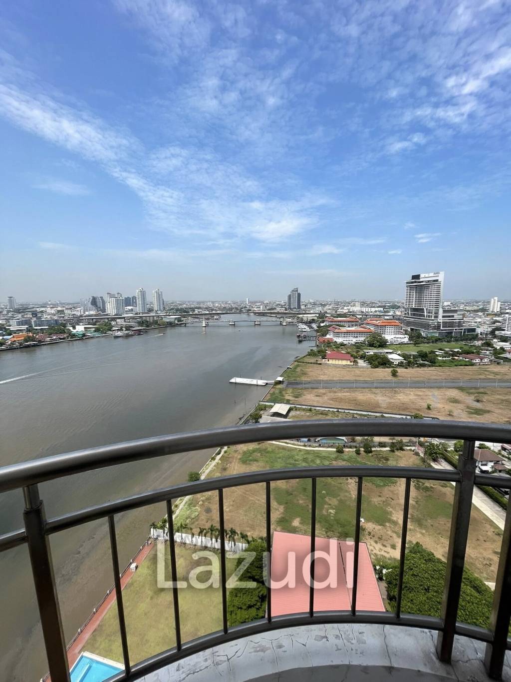 3 Beds 4 Baths 192 SQ.M Supalai River Resort