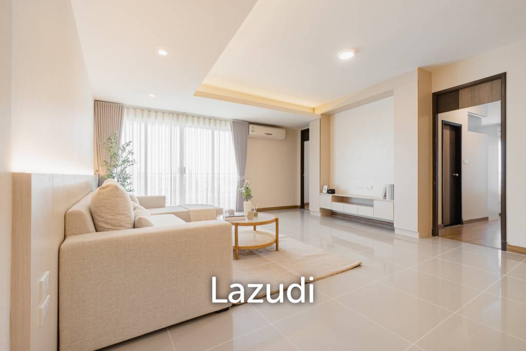 3 Beds 4 Baths 192 SQ.M Supalai River Resort
