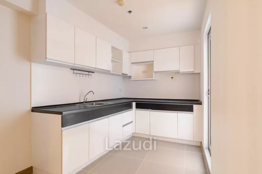 3 Beds 4 Baths 192 SQ.M Supalai River Resort