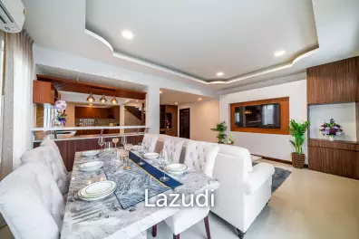 5 Bedrooms 5 bathrooms 280 SQ.M. Suksabai Villa