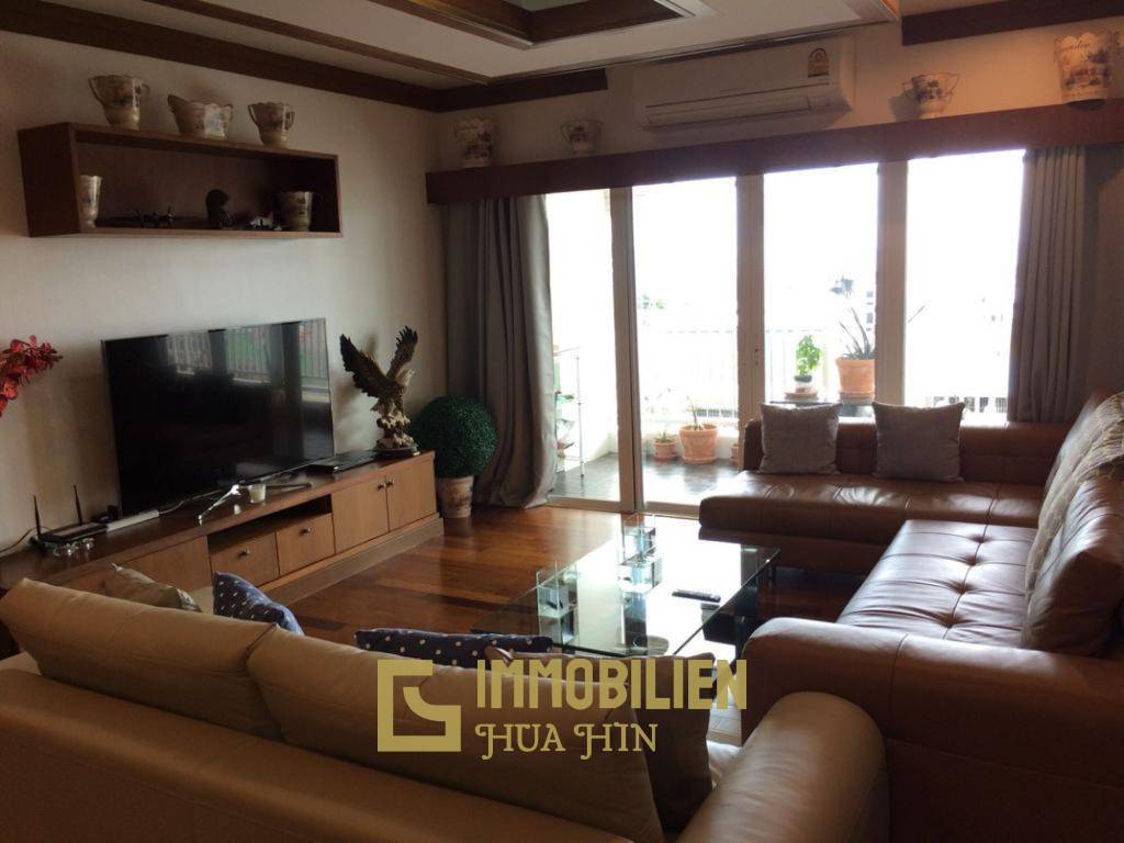 Baan Klang Hua Hin: просторный кондоминиум площадью 115 кв. м с 2 спальнями и видом на море