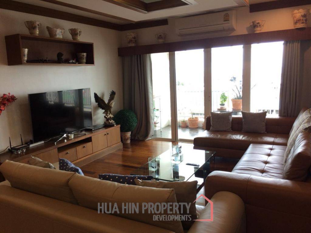 Specious 2-Bedroom Condo 115 SQM with Seaview in Baan Klang Hua Hin