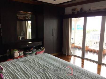 Specious 2-Bedroom Condo 115 SQM with Seaview in Baan Klang Hua Hin