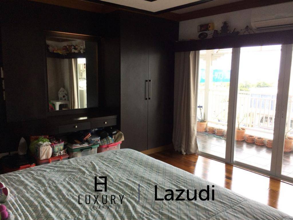 Specious 2-Bedroom Condo 115 SQM with Seaview in Baan Klang Hua Hin