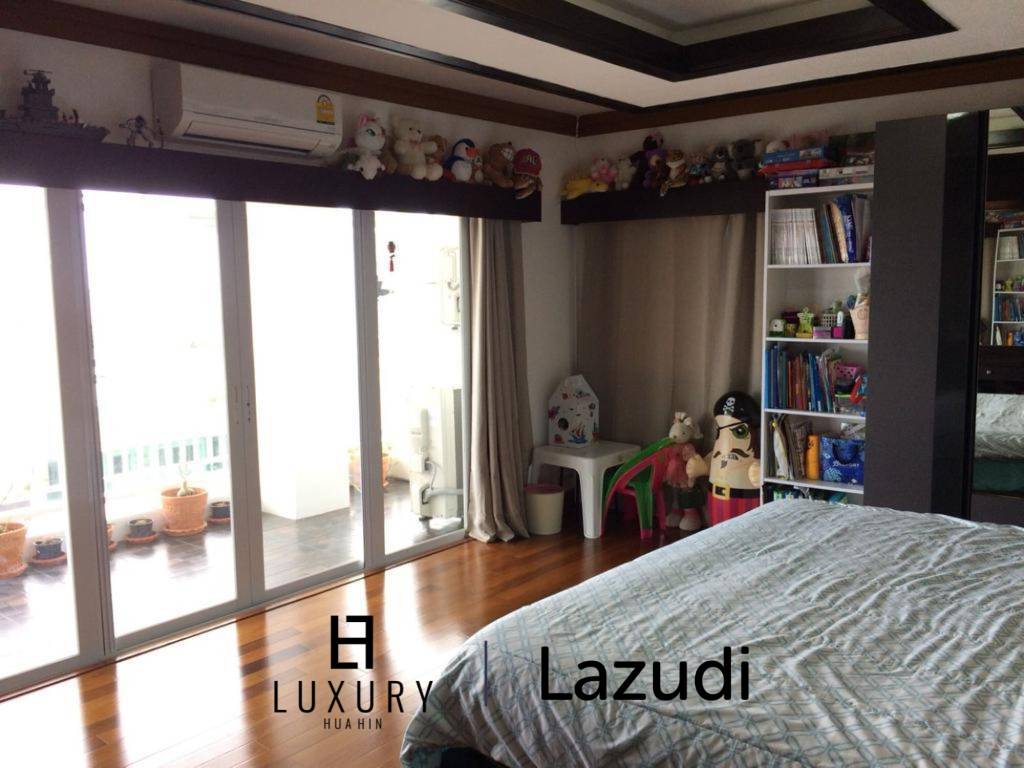 Specious 2-Bedroom Condo 115 SQM with Seaview in Baan Klang Hua Hin