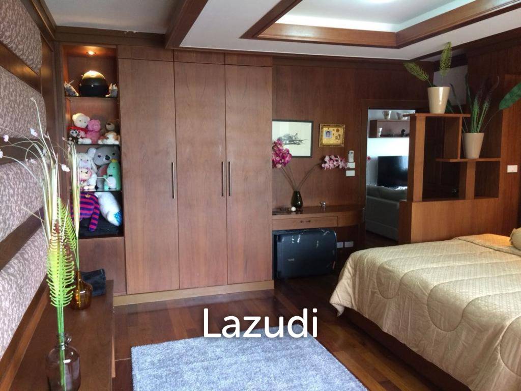 Specious 2-Bedroom Condo 115 SQM with Seaview in Baan Klang Hua Hin