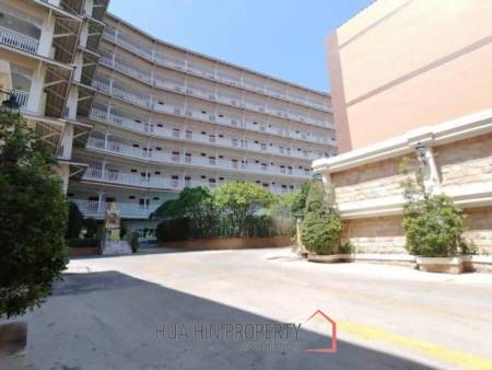 Specious 2-Bedroom Condo 115 SQM with Seaview in Baan Klang Hua Hin