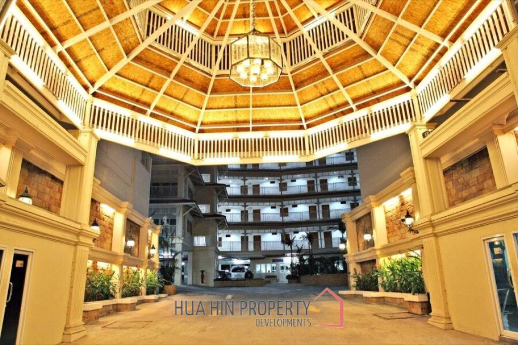 Specious 2-Bedroom Condo 115 SQM with Seaview in Baan Klang Hua Hin