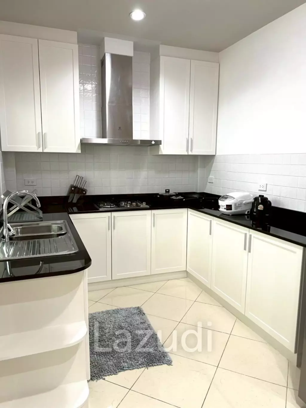 3 Beds 2 Baths 200 SQ.M. Green Field Villas 3