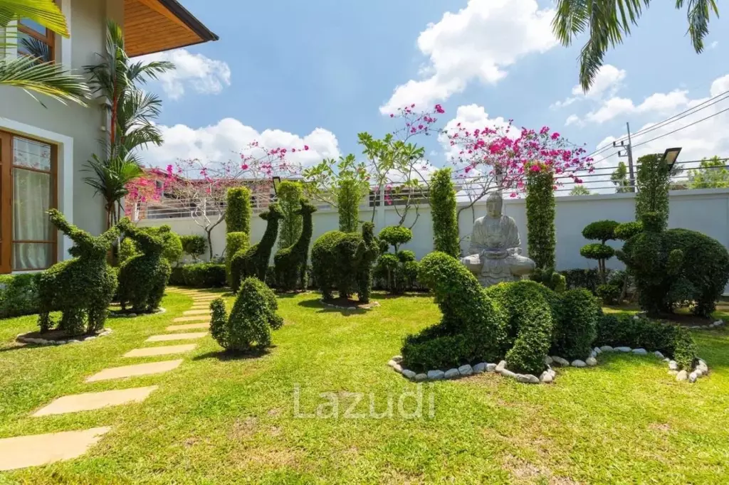 Spacious 700 sq.m 6-Bedroom Pool Villa for Rent in Kathu