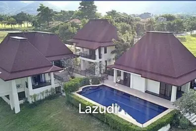 PALM HILLS HOMES : Luxury 5 bed Pool Villa on Golf Course