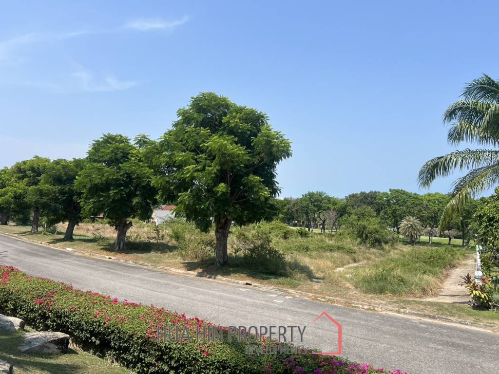 Prime Freehold 1-2-0 Rai Plot in Palm Hills Golf Club and Residence