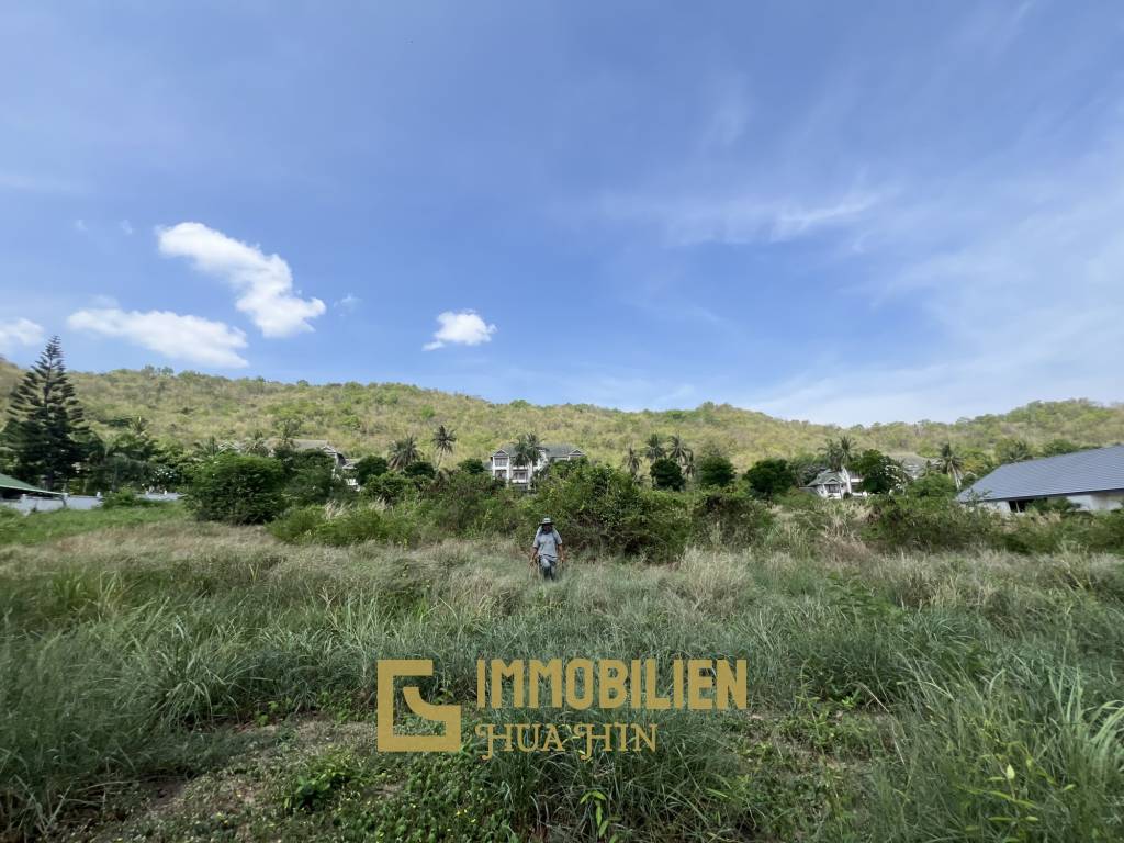 Prime Freehold 1-2-0 Rai Plot in Palm Hills Golf Club and Residence