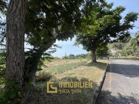 ที่ดิน 1 ไร่ 2 งาน ทำเลเยี่ยมติดสนามกอล์ม Palm Hills วิวเขา