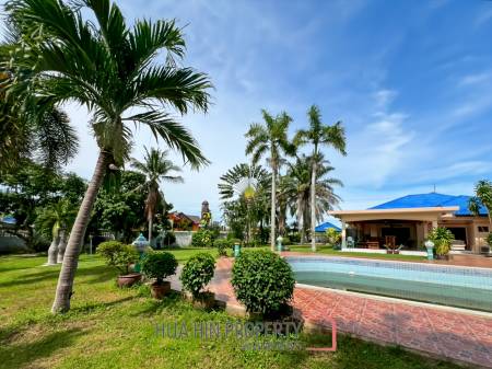 Spacious 4-Bedroom Villa with Pool and Garden on 1,980 SQM Plot