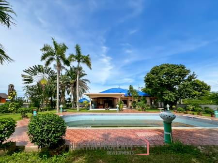 Spacious 4-Bedroom Villa with Pool and Garden on 1,980 SQM Plot