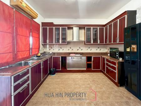 Spacious 4-Bedroom Villa with Pool and Garden on 1,980 SQM Plot