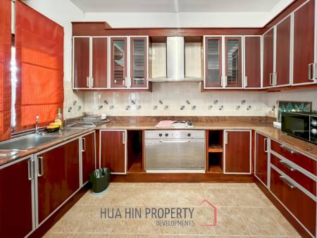 Spacious 4-Bedroom Villa with Pool and Garden on 1,980 SQM Plot