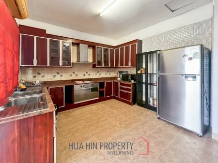 Spacious 4-Bedroom Villa with Pool and Garden on 1,980 SQM Plot