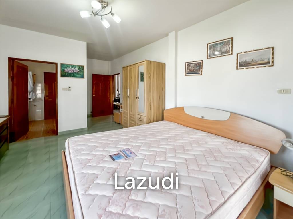 Spacious 4-Bedroom Villa with Pool and Garden on 1,980 SQM Plot