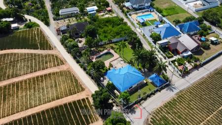 Spacious 4-Bedroom Villa with Pool and Garden on 1,980 SQM Plot