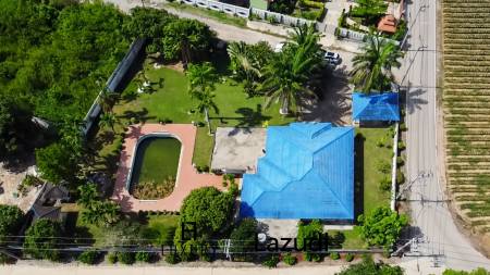 Spacious 4-Bedroom Villa with Pool and Garden on 1,980 SQM Plot