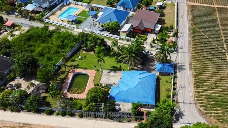 Spacious 4-Bedroom Villa with Pool and Garden on 1,980 SQM Plot