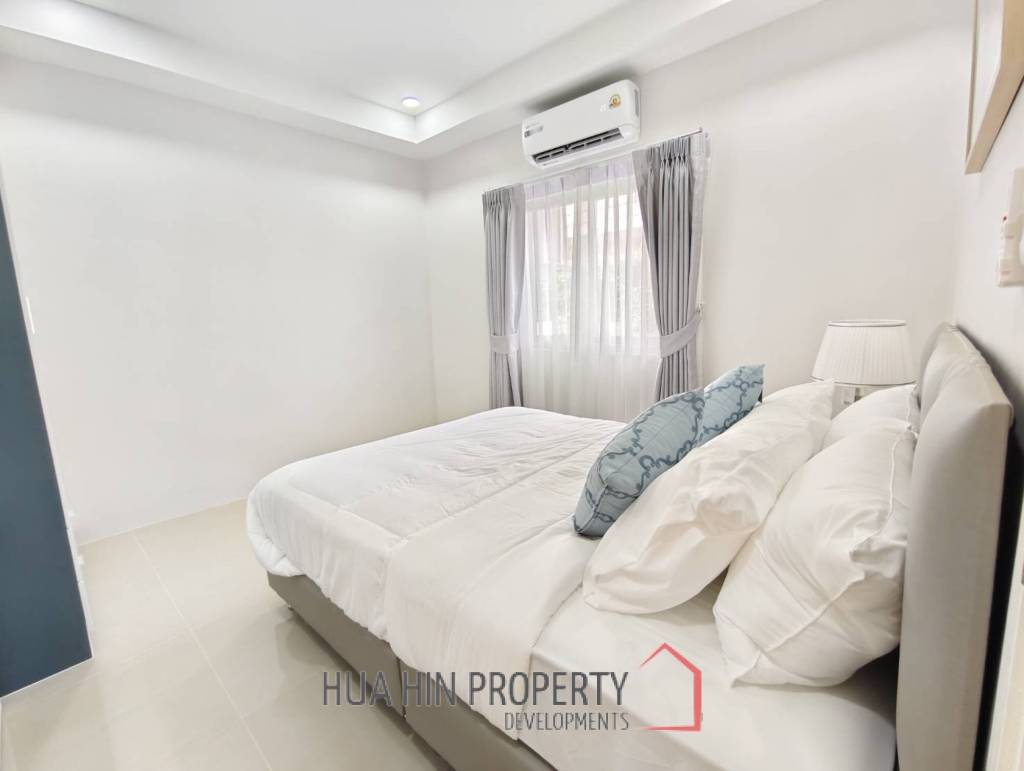 3 Bed 2 Bath 359 SQ.M Dusita Lakeside Village 2