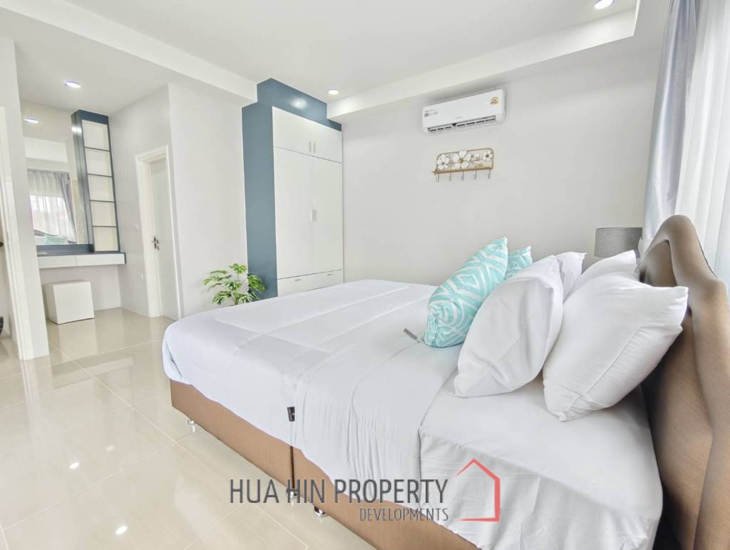 3 Bed 2 Bath 359 SQ.M Dusita Lakeside Village 2