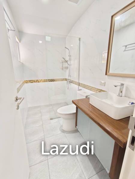 3 Bed 2 Bath 359 SQ.M Dusita Lakeside Village 2